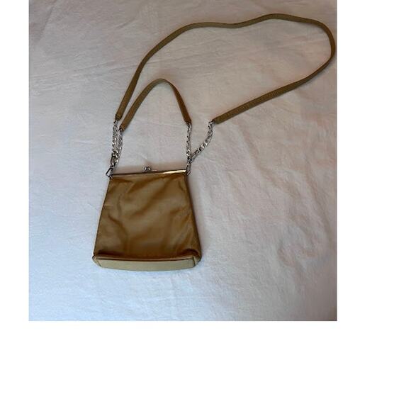 Tocca Crossbody Bag Tan Leather Bag Purse Two Removable Straps Metal Links VTG - Picture 9 of 9